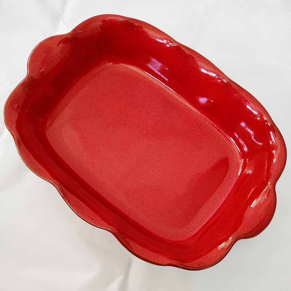 De Silva Red Scalloped Edge Casserole Pottery Dish 10.5" x 7.5" x 2.5"